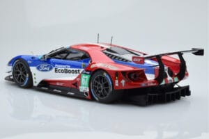 Ford GT Chip Ganassi Racing UK #67 M. Franchitti / A. Priaulx / H. Tincknell 24 Hours of Le Mans 2016 Minichamps 1:18 1551686 – obrázok 5 z 6