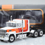 Ford LTL 9000 Biely Červený Oranžový IXO 1:43 - image 5 of 5