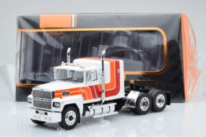 Ford LTL 9000 Biely Červený Oranžový IXO 1:43 TR094 Kov – obrázok 5 z 5