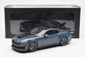 Ford Mustang Dark Horse Vapor Modrý Metallic GT Spirit 1:18 GT454 Živica – obrázok 6 z 6