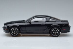 Ford Mustang GT S197 Bullitt AUTOart 1:18 73067 Kov – obrázok 4 z 7