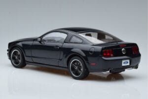 Ford Mustang GT S197 Bullitt AUTOart 1:18 73067 Kov – obrázok 6 z 7