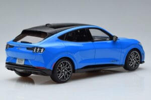 Ford Mustang Mach-E GT Performance Modrý Otto 1:18 OT414 Živica – obrázok 2 z 6