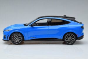Ford Mustang Mach-E GT Performance Modrý Otto 1:18 OT414 Živica – obrázok 3 z 6