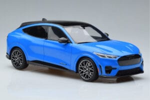 Ford Mustang Mach-E GT Performance Modrý Otto 1:18 OT414 Živica – obrázok 4 z 6
