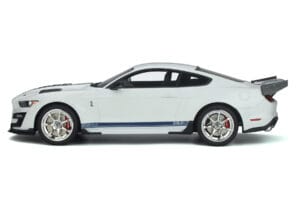 Ford Mustang Shelby GT500 S550 Dragon Snake Biely GT Spirit 1:18 GT306 Živica – obrázok 3 z 5