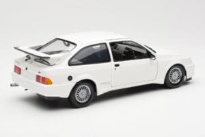 Ford Sierra RS RHD Biely Minichamps 1:18 150084070 Kov – obrázok 3 z 8