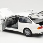 Ford Sierra RS RHD Biely Minichamps 1:18 - image 5 of 8