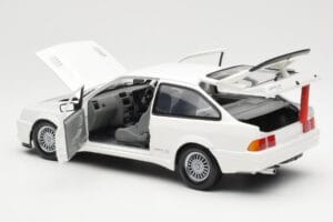 Ford Sierra RS RHD Biely Minichamps 1:18 150084070 Kov – obrázok 5 z 8