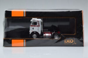 Freightliner COE Biely IXO 1:43 TR128 Kov – obrázok 6 z 6