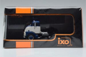 GMC 950 COE Modrý Biely IXO 1:43 TR150 Kov – obrázok 6 z 6