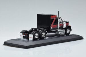GMC General Červený Čierny IXO 1:43 TR102 Kov – obrázok 2 z 6