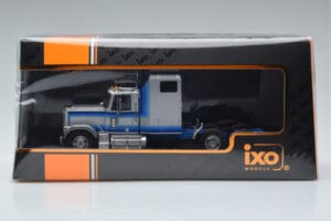 GMC General Strieborný IXO 1:43 TR079 Kov – obrázok 6 z 6