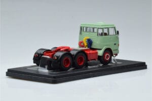 Henschel HS 19 TS Zelený IXO 1:43 TR151 Kov – obrázok 2 z 6