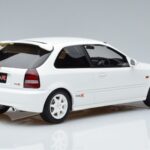 Honda Civic Type R EK9 Biely Otto 1:18 OT264 Živica - image 2 of 7