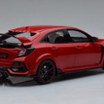 Honda Civic Type R GT FK8 Euro Spec Červený Otto 1:18 - image 2 of 6