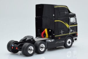 International Eagle Cabover Čierny IXO 1:43 TR169 Kov – obrázok 2 z 5