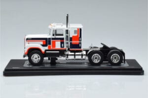 International Transtar 4300 Biely IXO 1:43 TR153 Kov – obrázok 3 z 6