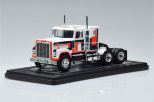 International Transtar 4300 Biely IXO 1:43