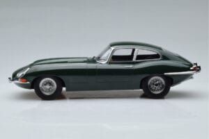Jaguar E-Type Series 1 British Racing Zelený KK-Scale 1:18 KKDC180431 Kov – obrázok 3 z 6