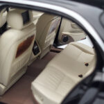 Jaguar XJ6 X350 Ebony Čierny Almost Real 1:18 - image 8 of 11