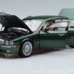 Jaguar XJ6 X350 Racing Zelený Almost Real 1:18 - image 2 of 13