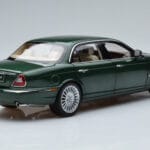 Jaguar XJ6 X350 Racing Zelený Almost Real 1:18 - image 3 of 13