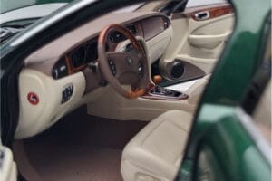 Jaguar XJ6 X350 Racing Zelený Almost Real 1:18 810502 Kov – obrázok 8 z 13