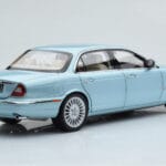 Jaguar XJ6 X350 Seafrost Svetlo Modrý Almost Real 1:18 - image 4 of 11