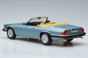 Jaguar XJS V12 Kabriolet Svetlomodrý Metalíza Norev 1:18 182635 Kov – obrázok 5 z 6