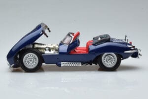 Jaguar XKSS Modrý AUTOart 1:18 73510 Kov – obrázok 4 z 9