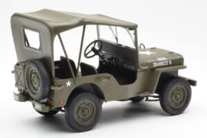 Jeep Willys S Plachtou UT Models 1:18 180149002 Kov – obrázok 2 z 6