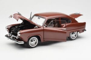 Kaiser Henry J Caribbean Coral Metallic Sun Star 1:18 5101 Kov – obrázok 2 z 8