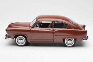 Kaiser Henry J Caribbean Coral Metallic Sun Star 1:18 5101 Kov – obrázok 4 z 8