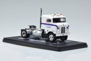 Kenworth Bullnose Ross Mackie Transport Biely IXO 1:43 TR063 Kov – obrázok 4 z 6