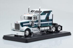 Kenworth W900 Zelený Biely IXO 1:43 TR164