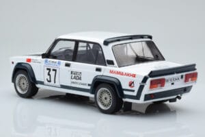 Lada 2105 VFTS #37 H. Ohu Rally Acropolis 1983 IXO 1:18 18RMC145 Kov – obrázok 5 z 6