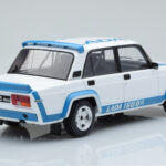 Lada 2105 VFTS Biely IXO 1:18 - image 2 of 6
