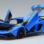 Lamborghini Aventador LP750-4 SV Modrý AUTOart 1:18 74559 Kompozit - image 2 of 8