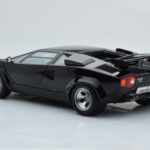Lamborghini Countach LP5000S Čierny AUTOart 1:18 - image 7 of 10