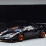 Lamborghini Countach LP500S Walter Wolf Tmavo Modrý Kyosho 1:18 - image 11 of 11