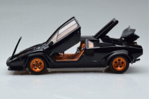 Lamborghini Countach LP500S Walter Wolf Tmavo Modrý Kyosho 1:18 08320D Kov – obrázok 4 z 11
