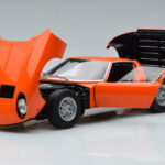 Lamborghini Miura SV Oranžový AUTOart 1:18 - image 2 of 8