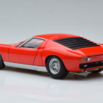 Lamborghini Miura SV Červený AUTOart 1:18 - image 7 of 8