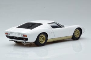 Lamborghini Miura SV Biely AUTOart 1:18 74544 Kov – obrázok 3 z 8