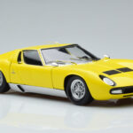 Lamborghini Miura SV Žltý Kyosho 1:18 - image 6 of 11