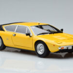 Lamborghini Urraco Žltý Kyosho 1:18 - image 6 of 10