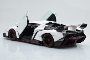 Lamborghini Veneno Biely AUTOart 1:18 74507 Kov – obrázok 3 z 8