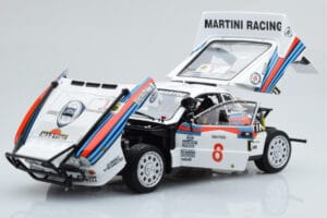 Lancia 037 Martini #8 A. Bettega / M. Perissinot Safari Rally 1985 Kyosho 1:18 08306J Kov – obrázok 2 z 8