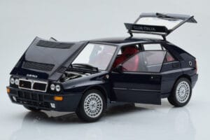 Lancia Delta HF Integrale Club Italia Modrý Kyosho 1:18 08343SC Kov – obrázok 2 z 8